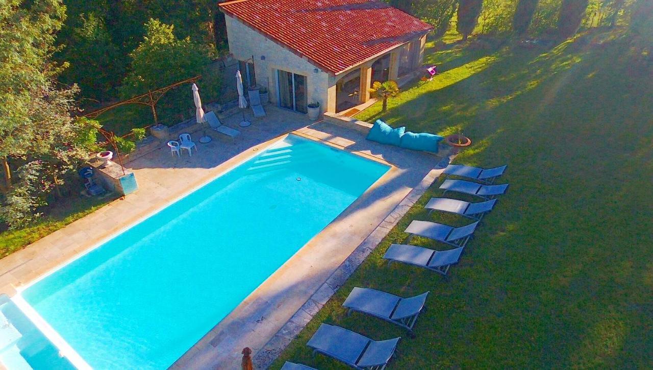 Gîtes Sibémol Simeyrols Esterno foto